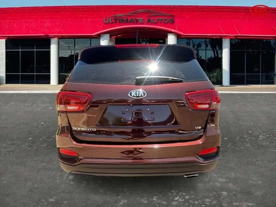 Used 2019 Kia Sorento FWD V6 image 8