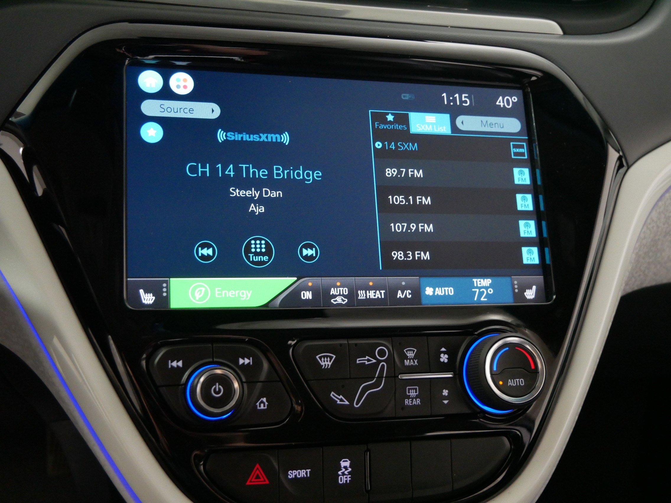 Used 2019 Chevrolet Bolt Premier w/ Infotainment Package image 22