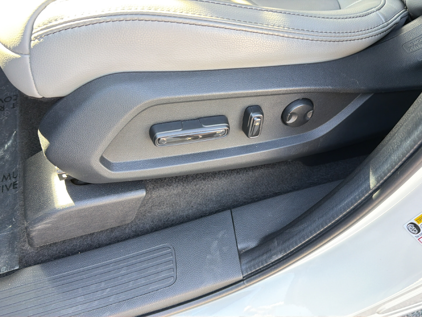 Used 2023 Honda Pilot Touring image 31