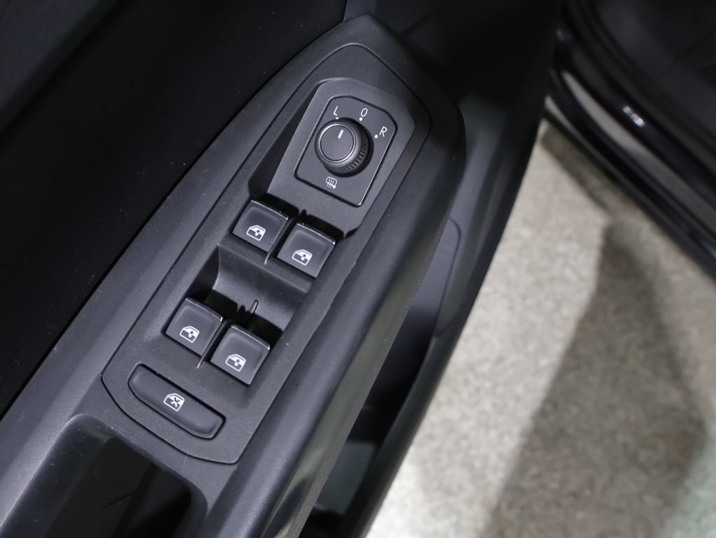 Used 2018 Volkswagen Atlas SE AWD/4WD image 13