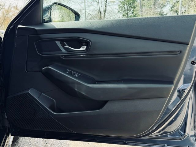 Used 2023 Honda Accord EX image 14