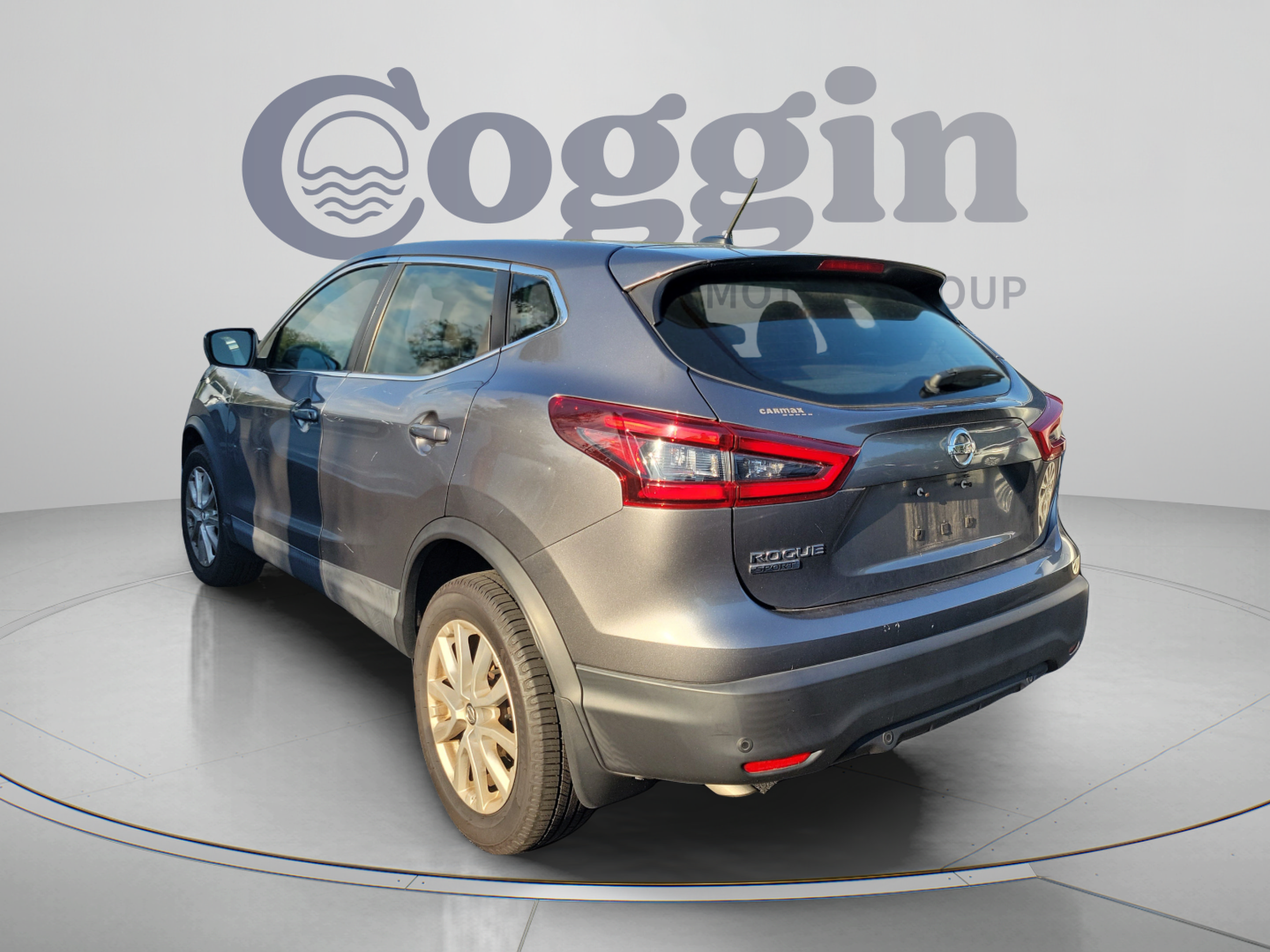 Used 2020 Nissan Rogue Sport S w/ Appearance Package FWD image 2