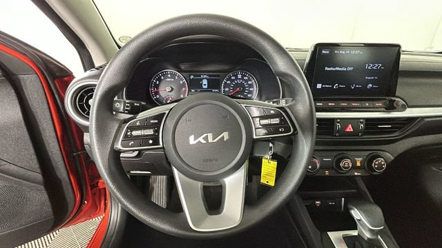 Used 2022 Kia Forte LXS FWD image 14