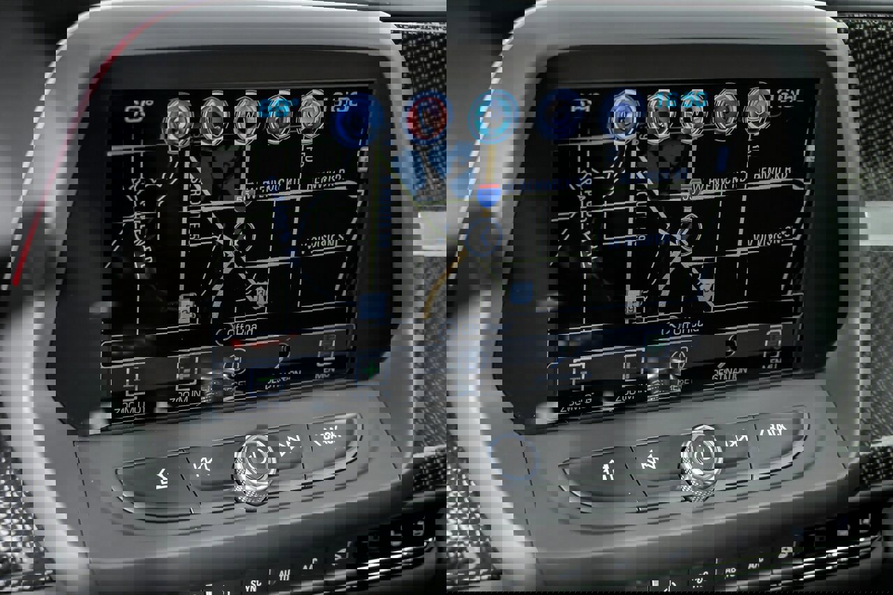 Used 2018 Chevrolet Camaro ZL1 image 35