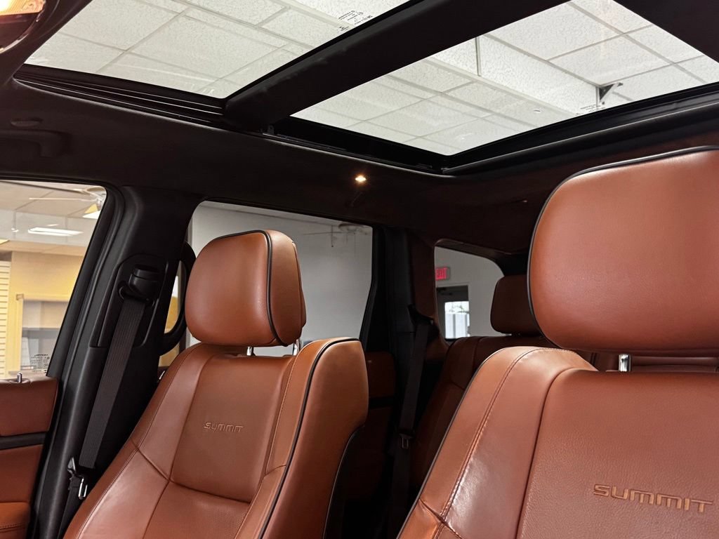 Certified 2021 Jeep Grand Cherokee Summit AWD/4WD image 24