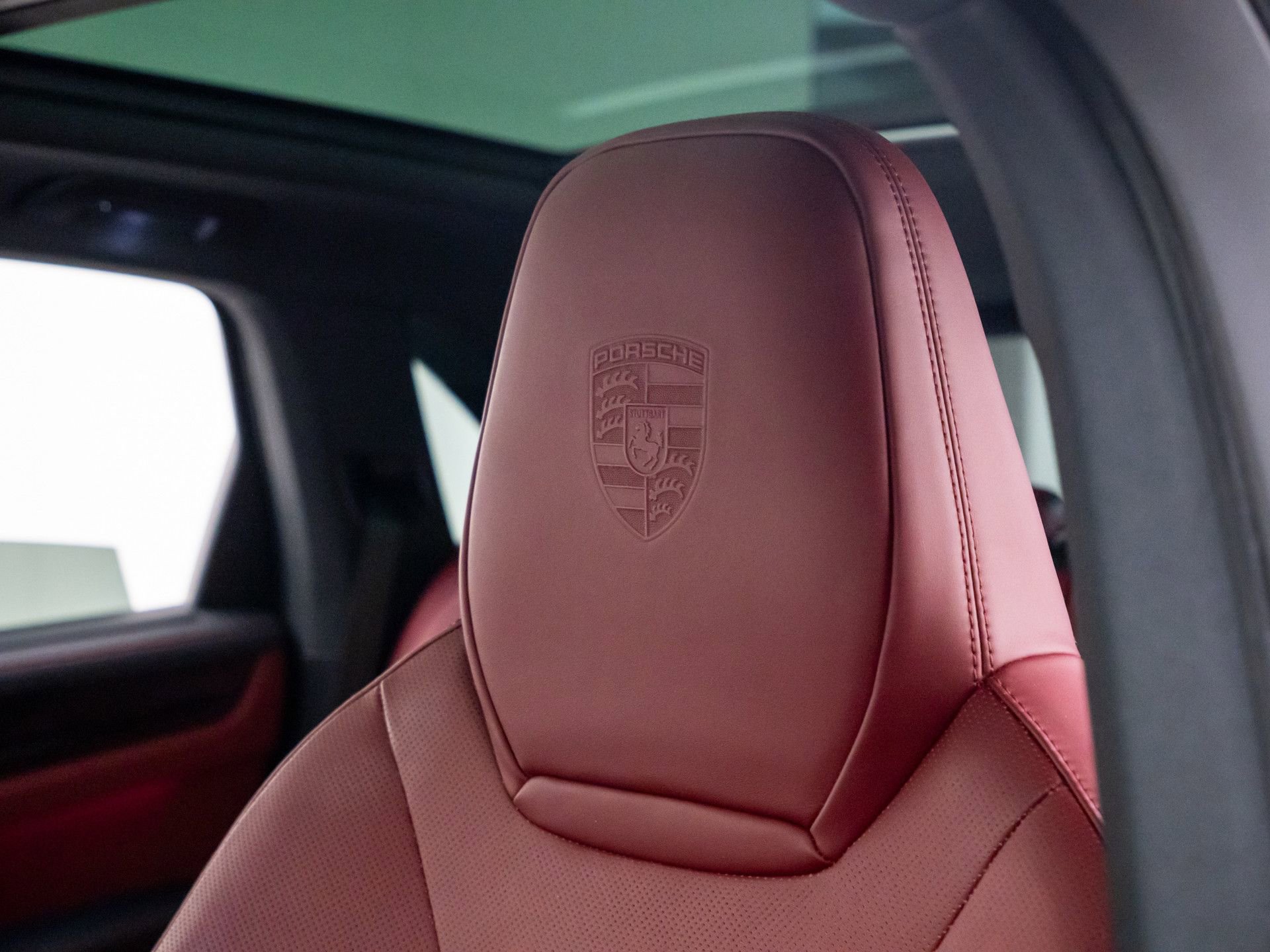 Certified 2023 Porsche Cayenne AWD/4WD image 16