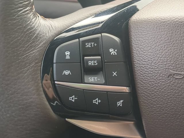 Certified 2024 Ford Explorer King Ranch w/ Technology Package AWD/4WD image 27