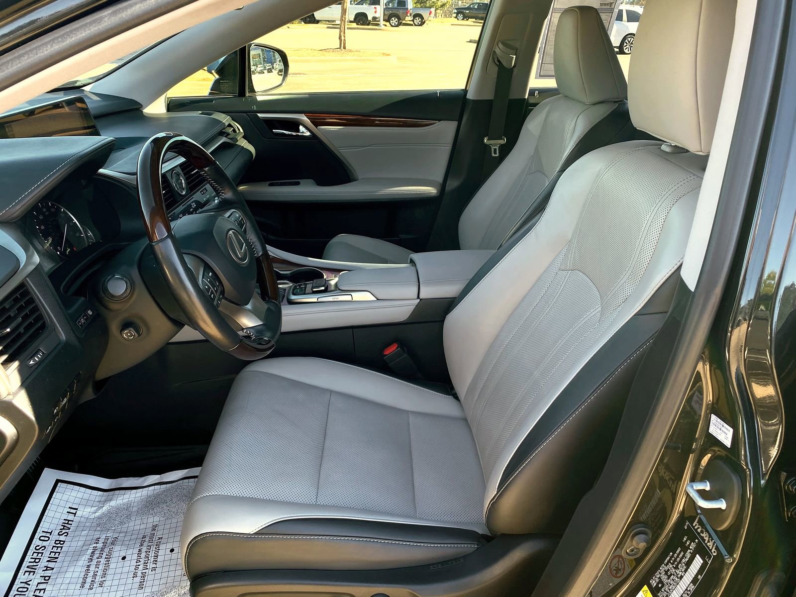 Used 2019 Lexus RX 350L FWD image 10