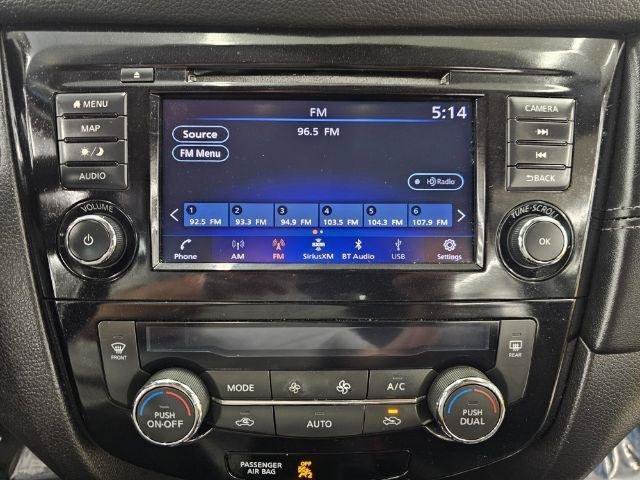 Used 2018 Nissan Rogue SL AWD/4WD image 16