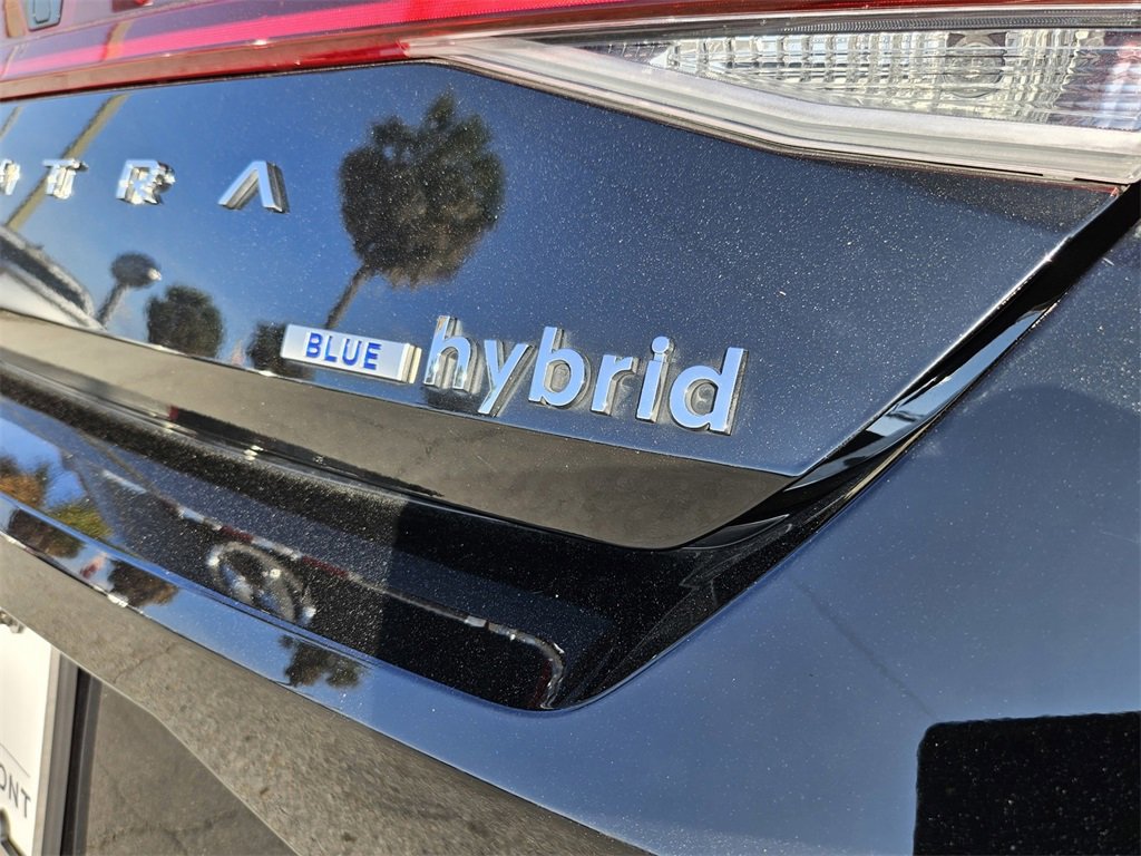 Used 2023 Hyundai Elantra Blue image 39