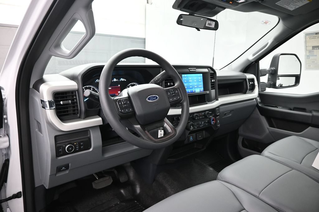 New 2026 Ford F350 XL w/ XL Chrome Package RWD image 11