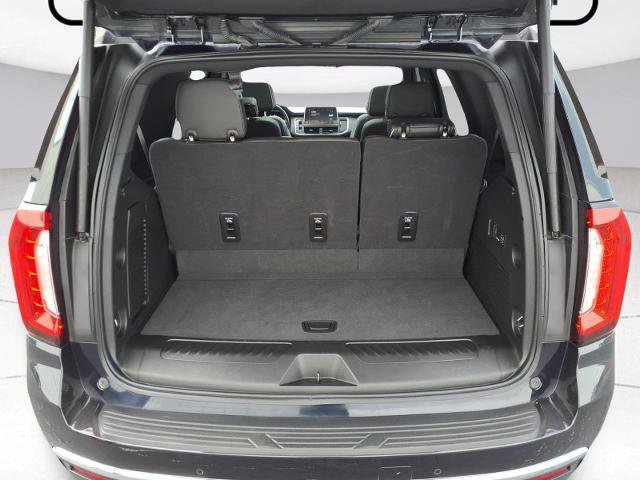 Used 2023 GMC Yukon SLT w/ SLT Luxury Package AWD/4WD image 25