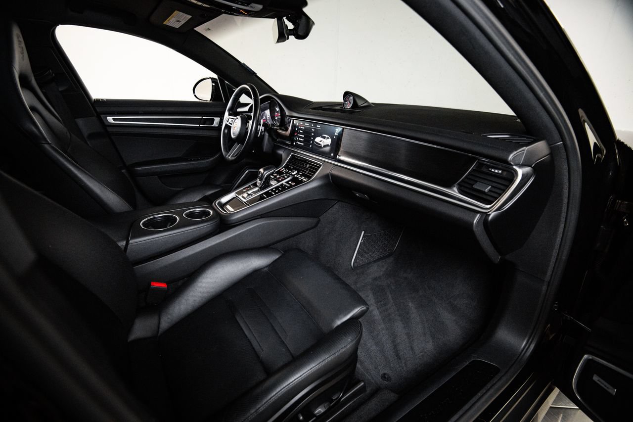 Certified 2023 Porsche Panamera 4 Platinum Edition AWD/4WD image 28