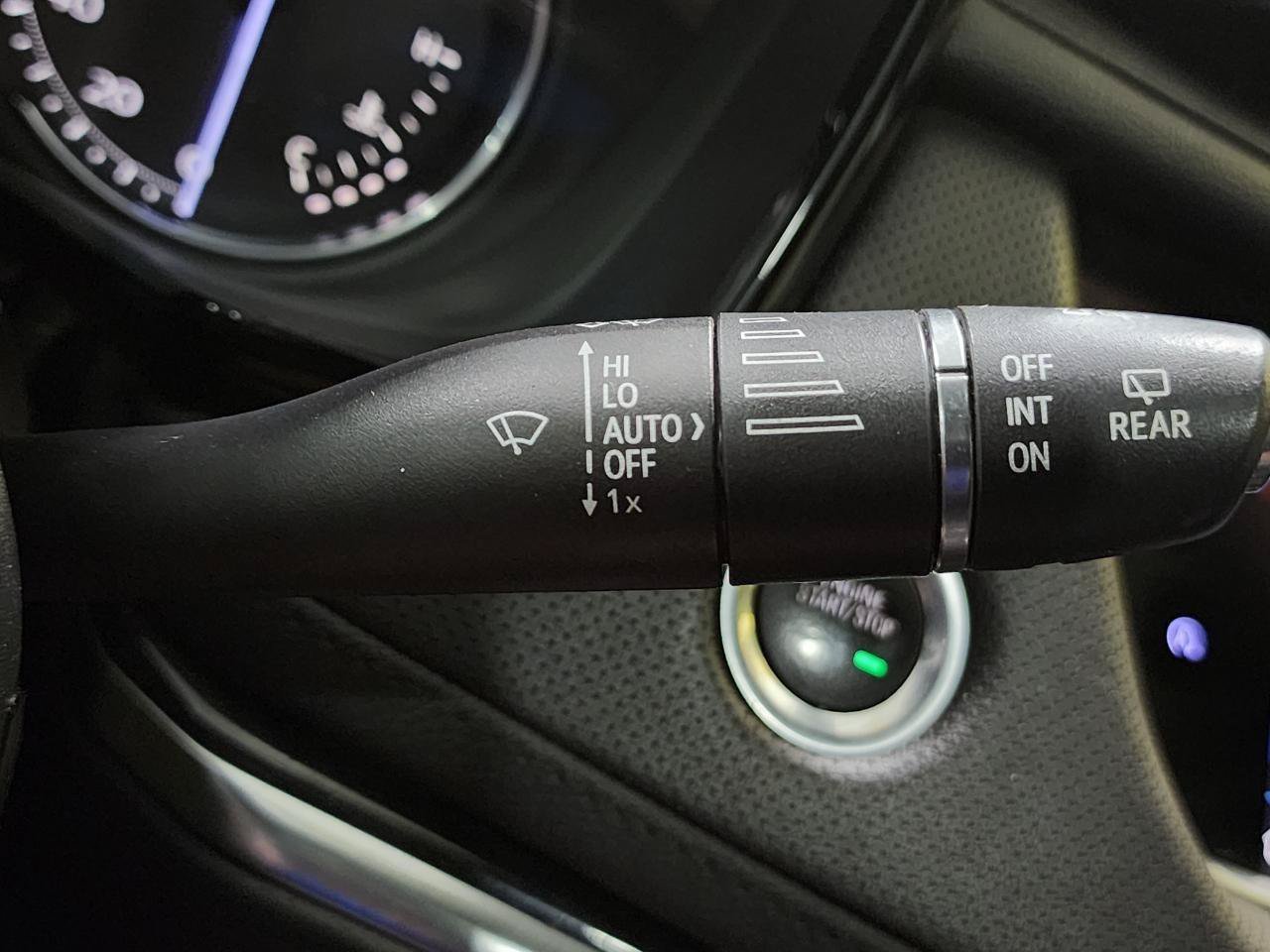 Used 2020 Cadillac XT5 Premium Luxury AWD/4WD image 14