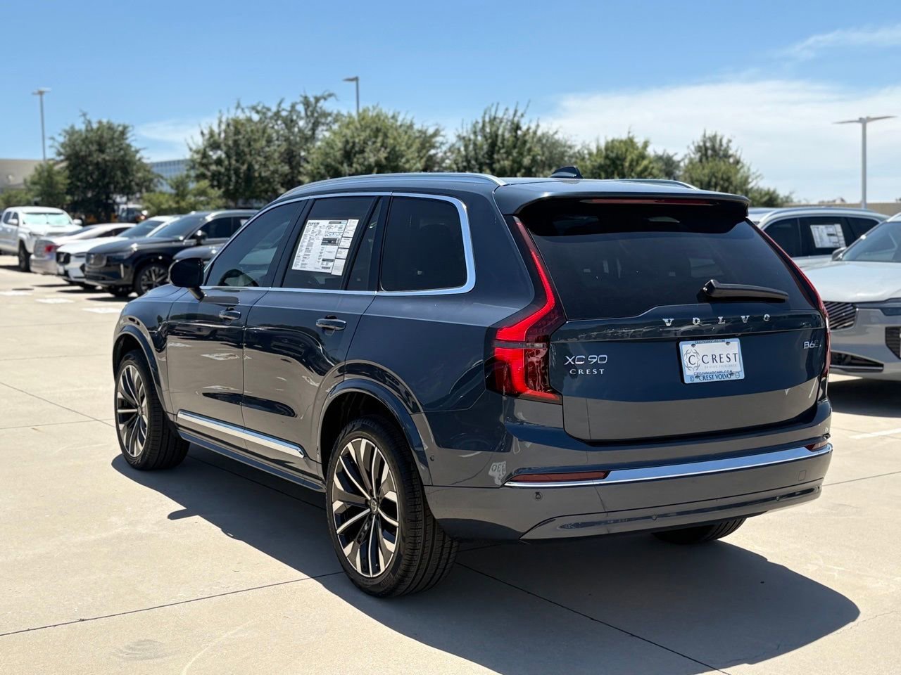 New 2026 Volvo XC90 B6 Ultra w/ Protection Package image 3