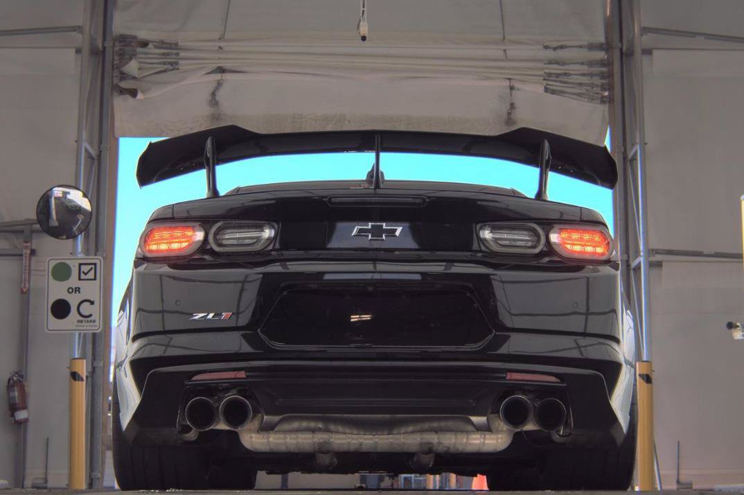 Used 2022 Chevrolet Camaro ZL1 RWD image 16
