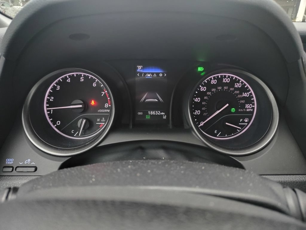 Used 2024 Toyota Camry SE FWD image 14