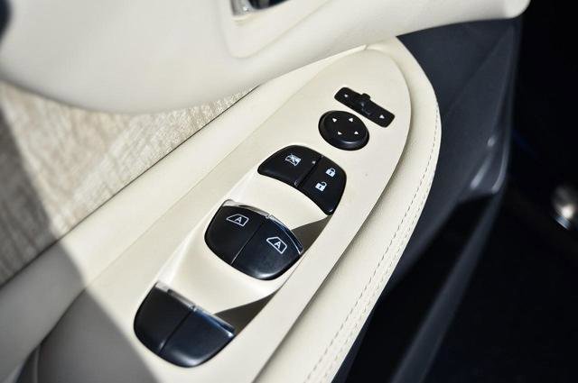 Certified 2024 Nissan Murano SL image 9