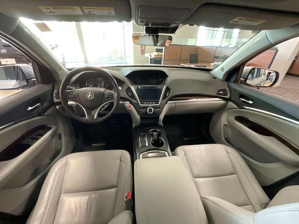 Certified 2018 Acura MDX SH-AWD w/ Technology Package image 9