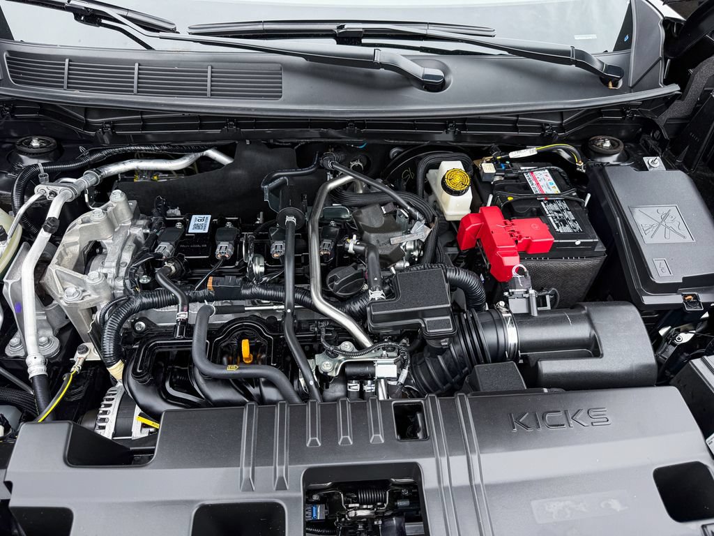 Certified 2025 Nissan Kicks SR w/ SR Premium Package AWD/4WD image 39