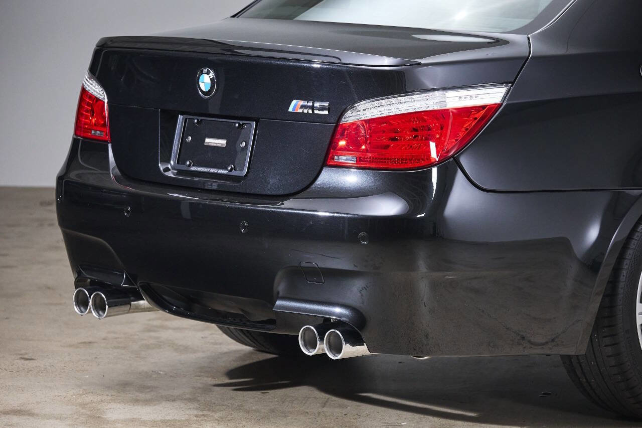 Used 2008 BMW M5 image 5
