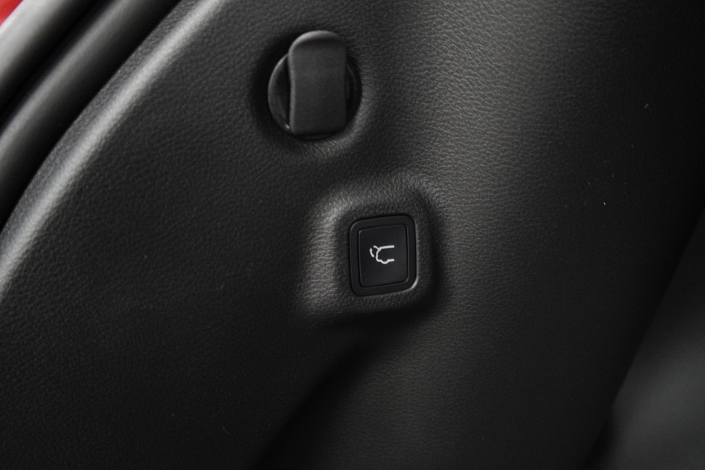 Certified 2025 Jeep Compass Latitude w/ Convenience Group image 41