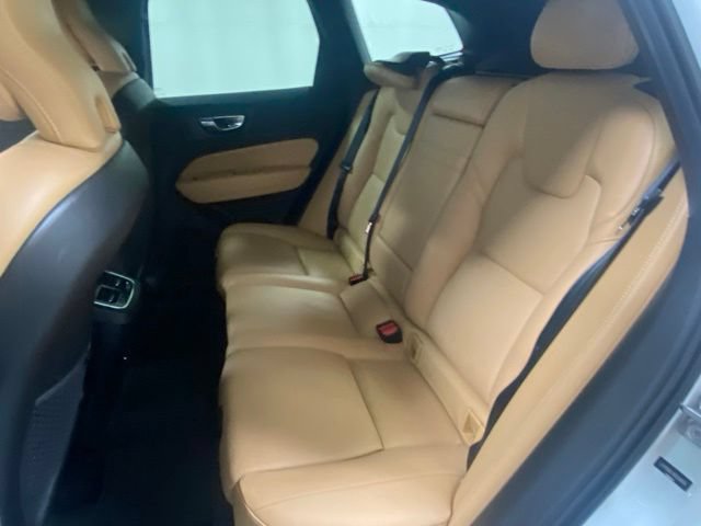Used 2019 Volvo XC60 T5 Inscription w/ Protection Package Premier AWD/4WD image 13