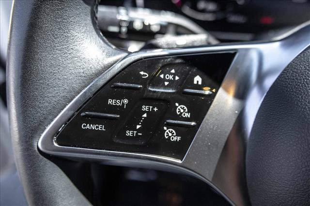 Certified 2025 Mercedes-Benz GLC 300 4MATIC image 13