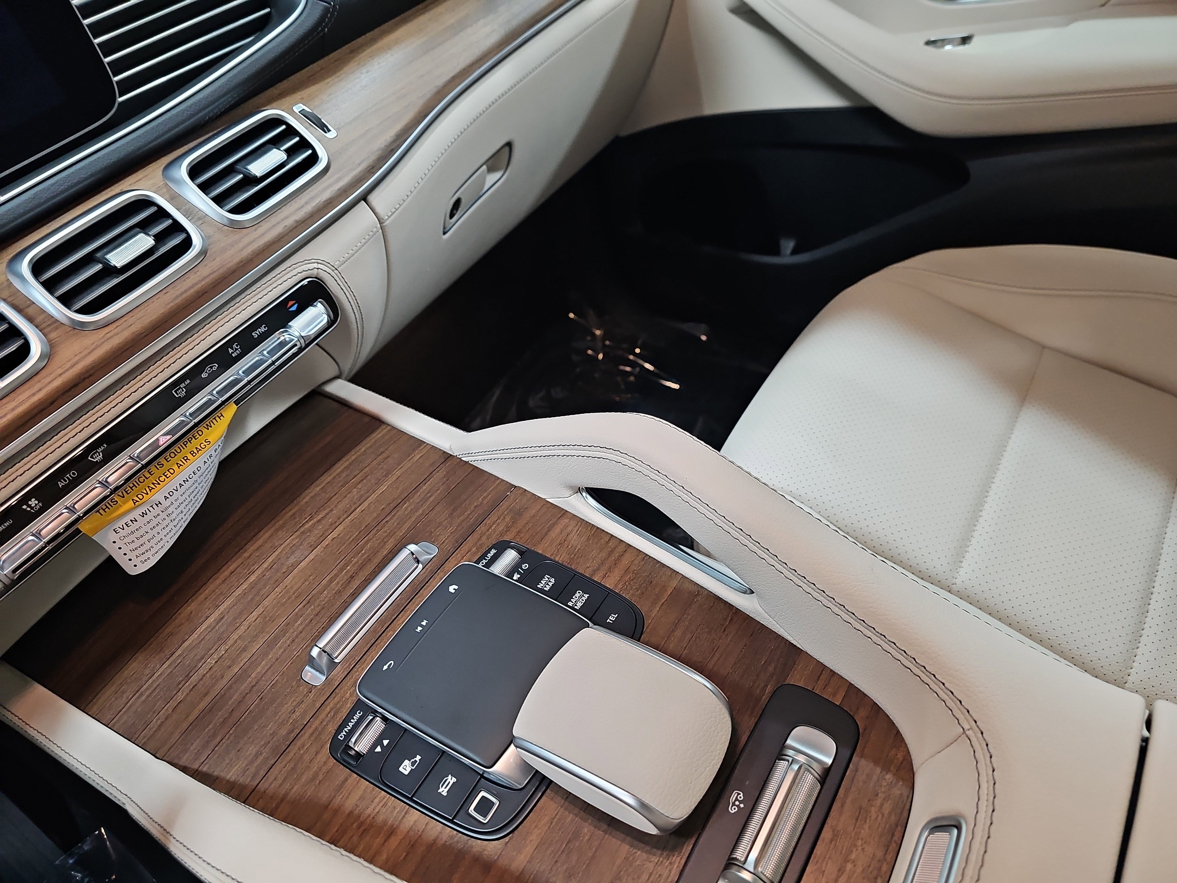 Certified 2026 Mercedes-Benz GLS 450 4MATIC image 28