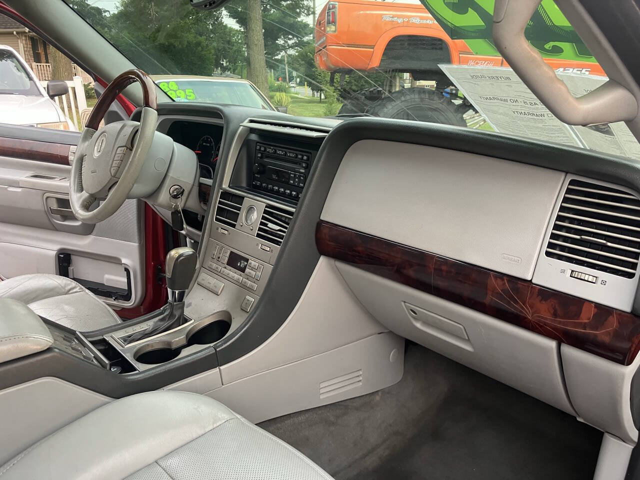 Used 2005 Lincoln Aviator AWD image 23