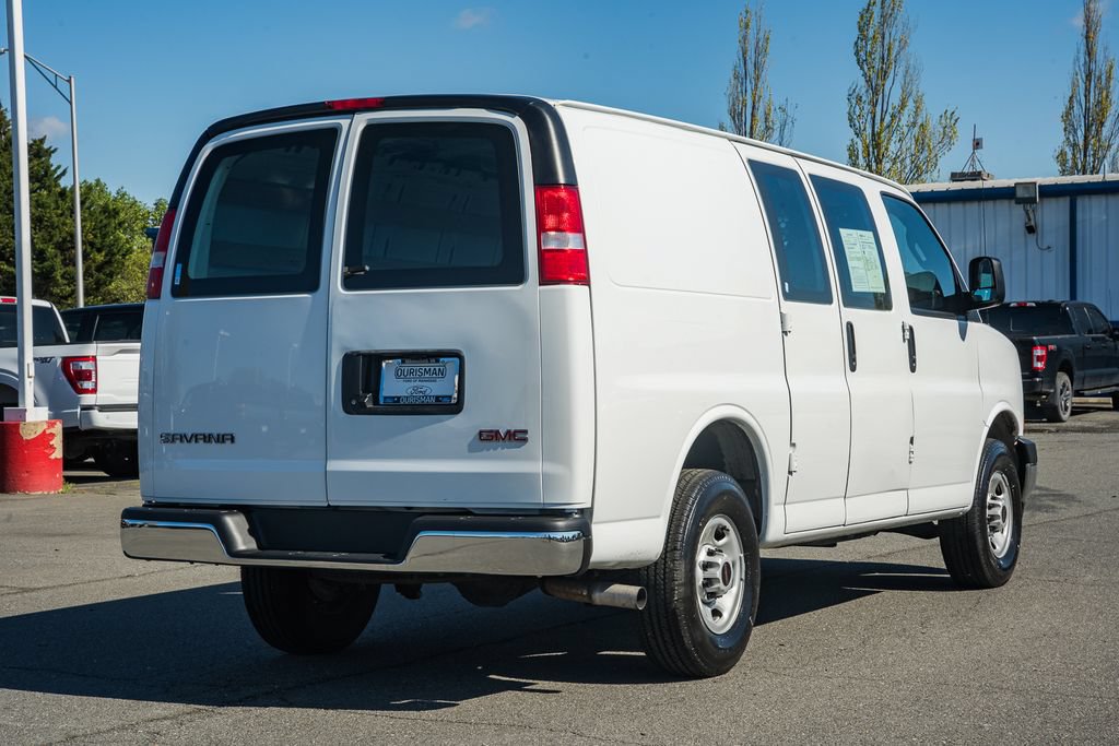 Used 2024 GMC Savana 2500 w/ Driver Convenience Package RWD image 5