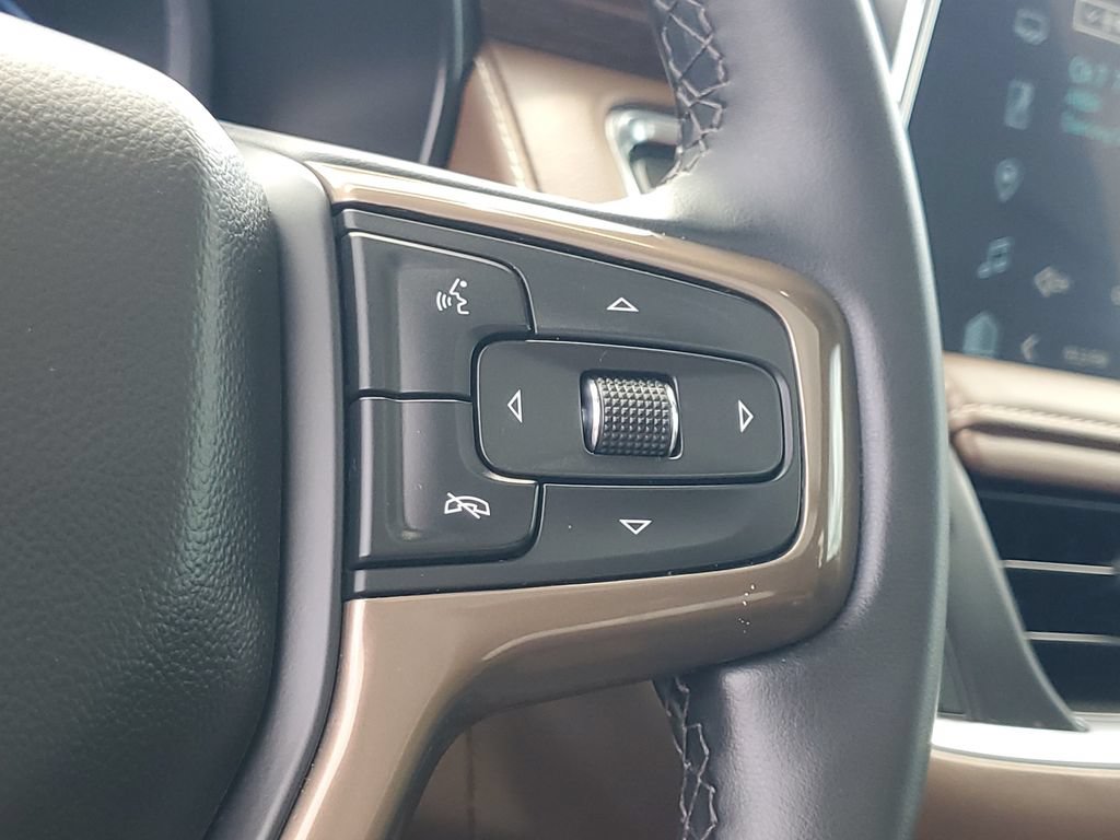 Used 2023 Chevrolet Tahoe High Country RWD image 14