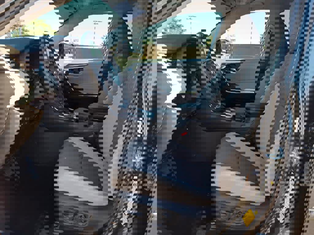 Used 2024 Toyota RAV4 XLE image 24