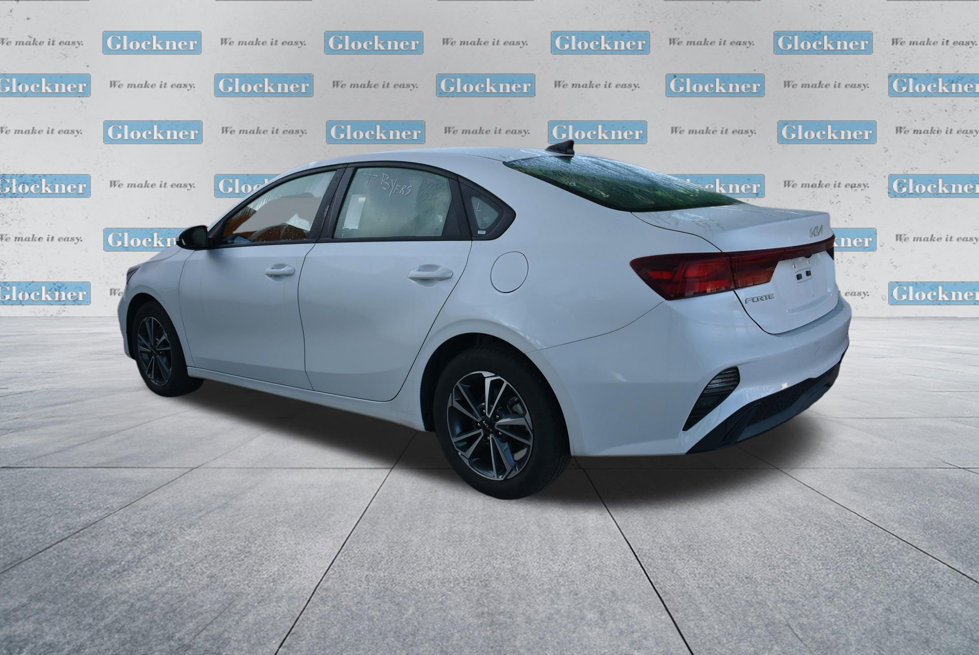 Used 2024 Kia Forte LXS image 8