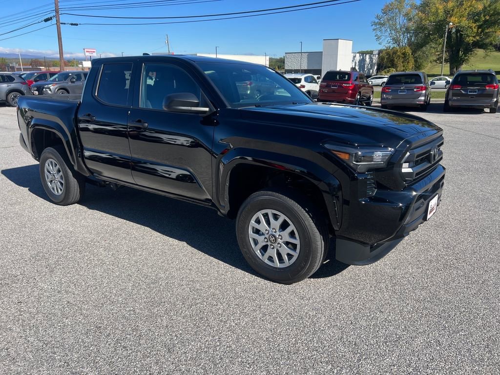 Used 2025 Toyota Tacoma SR image 7