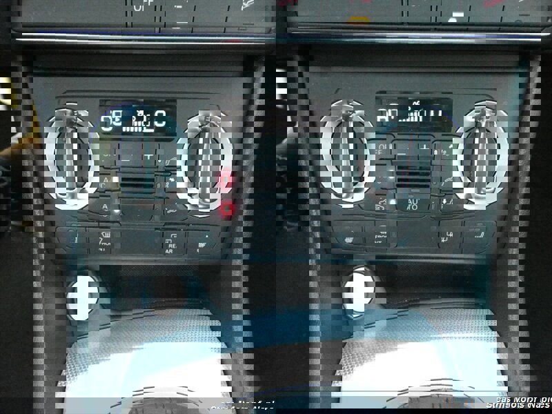 Used 2015 Audi Q3 2.0T Prestige w/ Prestige Package image 30