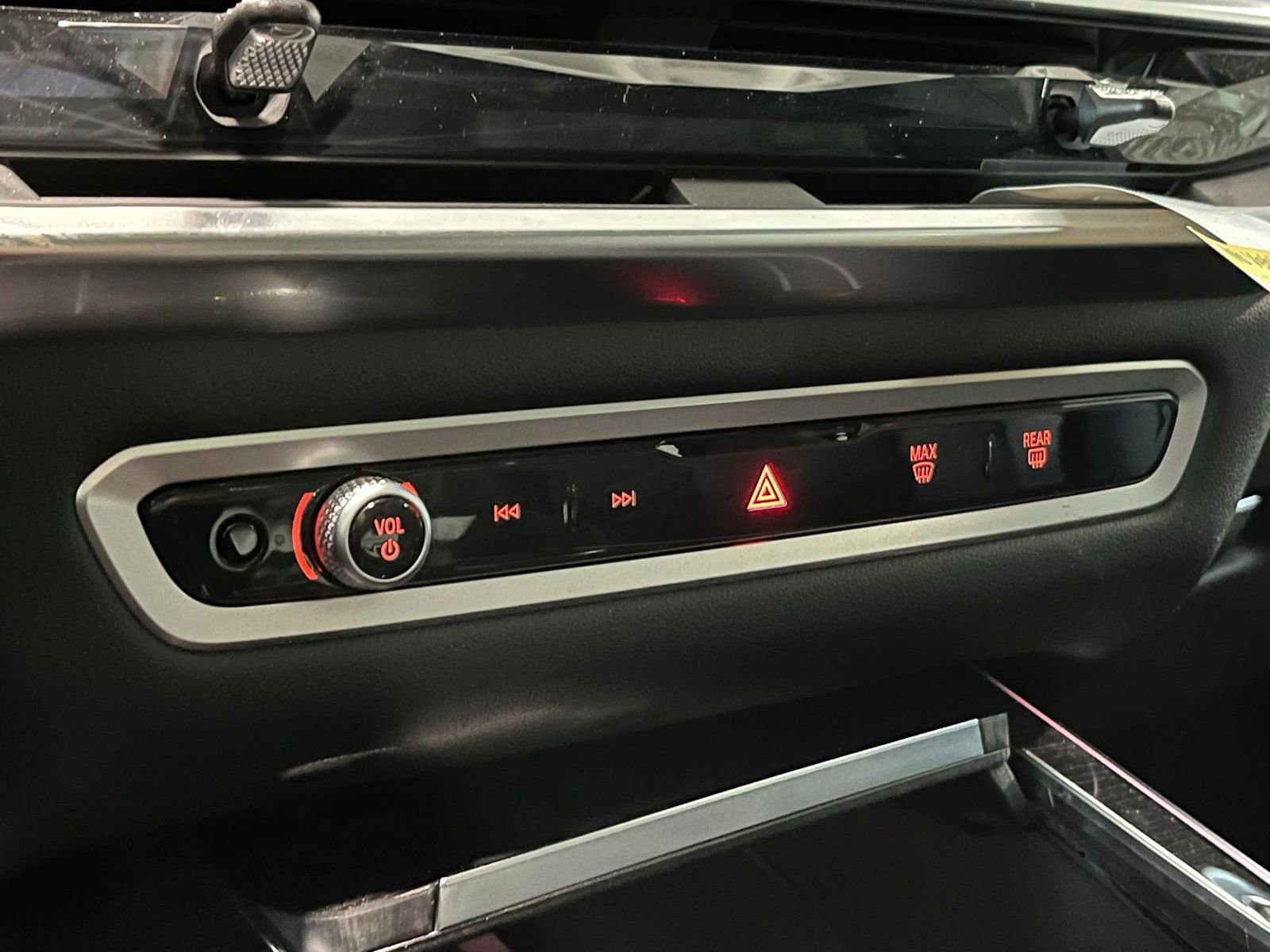 Used 2026 BMW X5 M60i w/ Climate Comfort Package AWD/4WD image 28