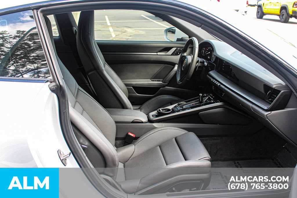 Used 2024 Porsche 911 Carrera RWD image 21