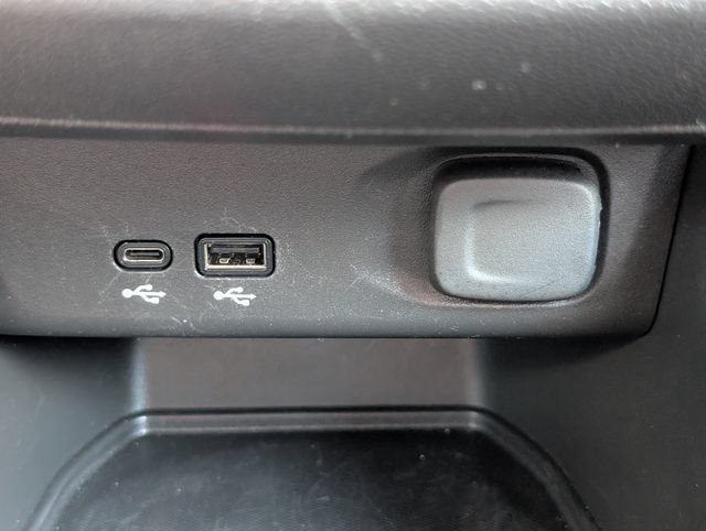 Used 2025 Buick Envista Preferred FWD image 20