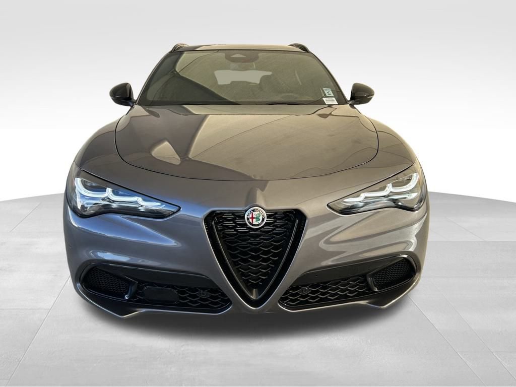 New 2025 Alfa Romeo Stelvio Sprint w/ Convenience Package image 21