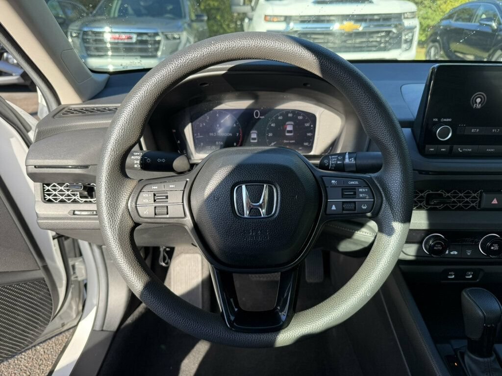 Used 2025 Honda Accord LX image 5