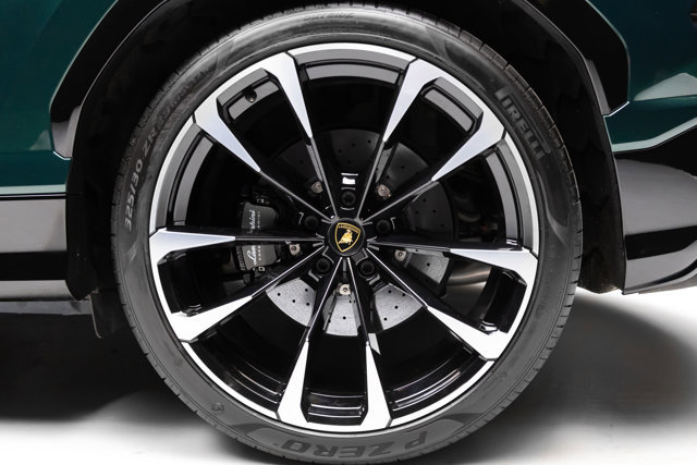 Used 2021 Lamborghini Urus image 39