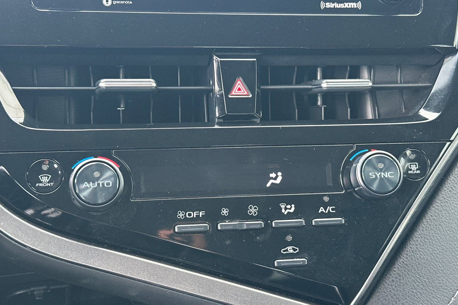 Certified 2022 Toyota Camry LE FWD image 19