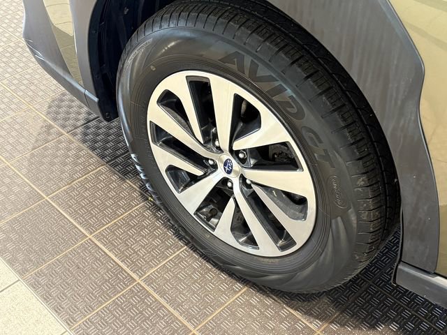 Used 2023 Subaru Outback Premium AWD/4WD image 5