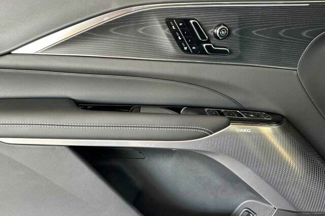 New 2026 Cadillac Lyriq V image 11