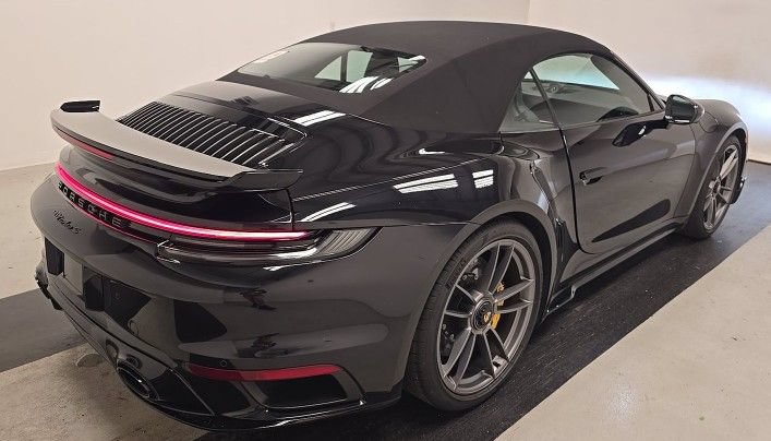 Used 2025 Porsche 911 Turbo S w/ Exterior Sport Package AWD/4WD image 4