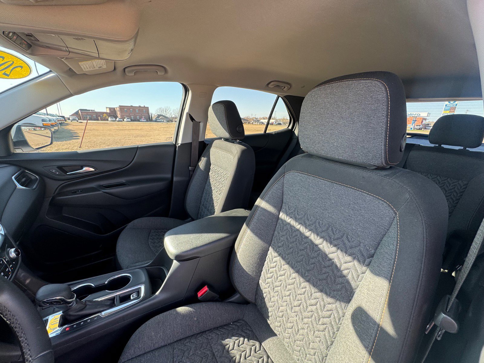 Used 2023 Chevrolet Equinox LT w/ Driver Convenience Package image 10