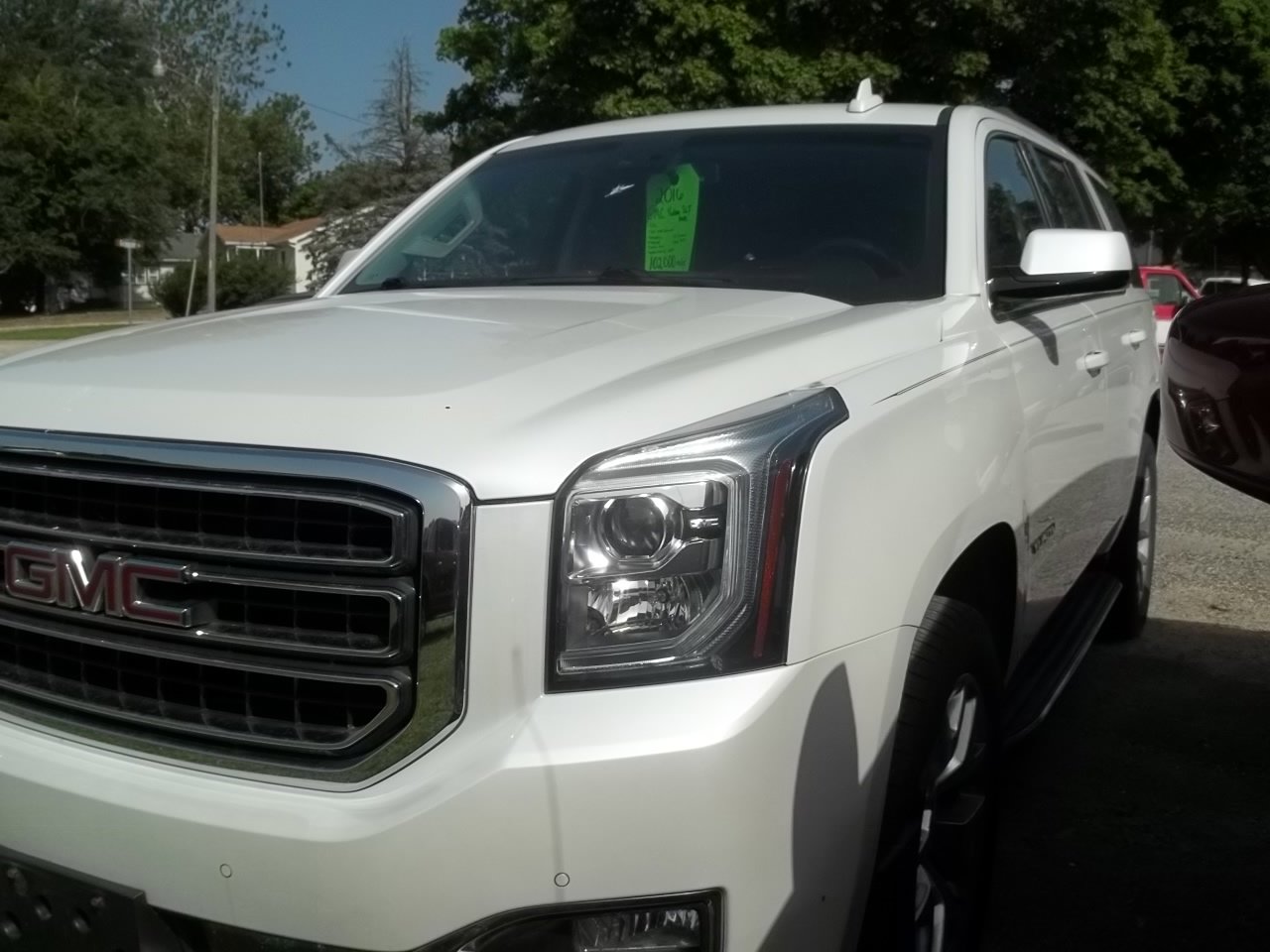 Used 2016 GMC Yukon SLT w/ Open Road Package image 3