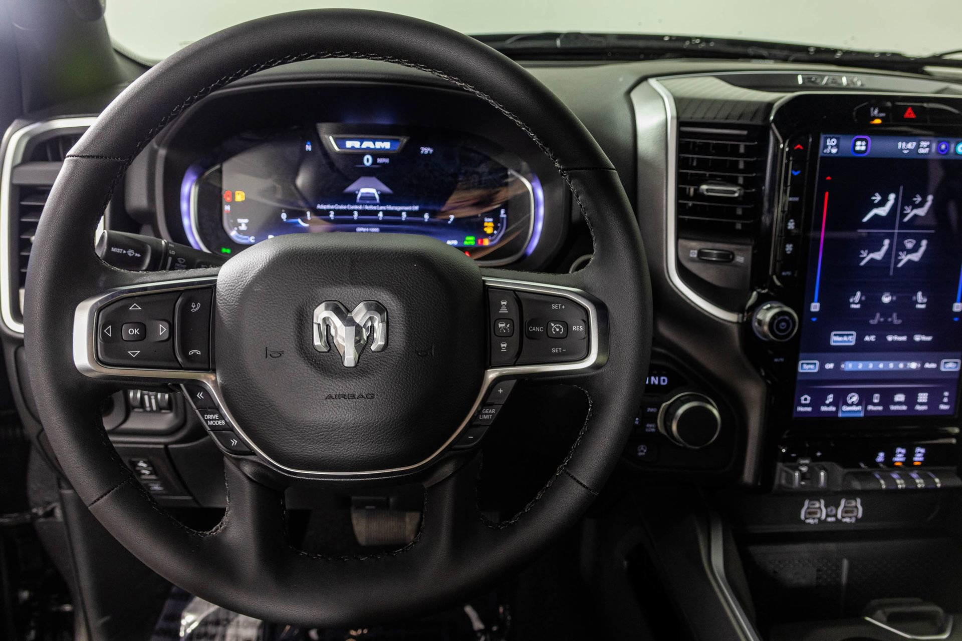 New 2026 RAM 1500 Big Horn AWD/4WD image 27