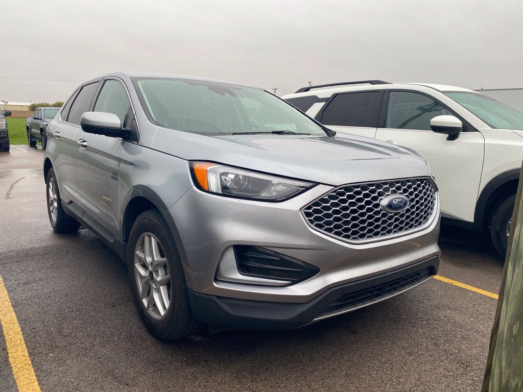 Used 2024 Ford Edge SEL AWD/4WD image 4